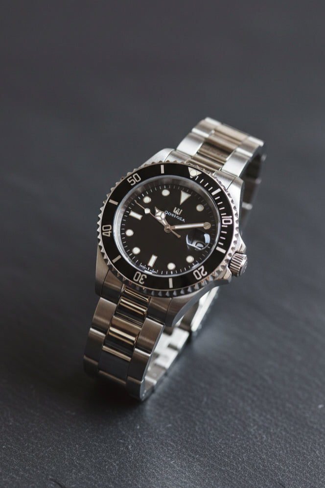 Men's Black Dial Submersible Diver Watch